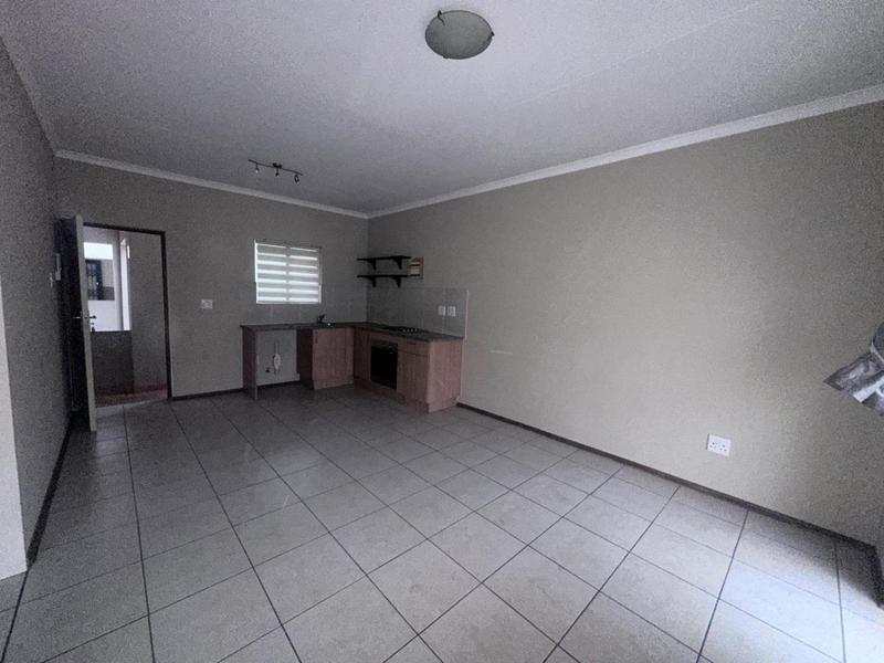 1 Bedroom Property for Sale in Hesteapark Gauteng
