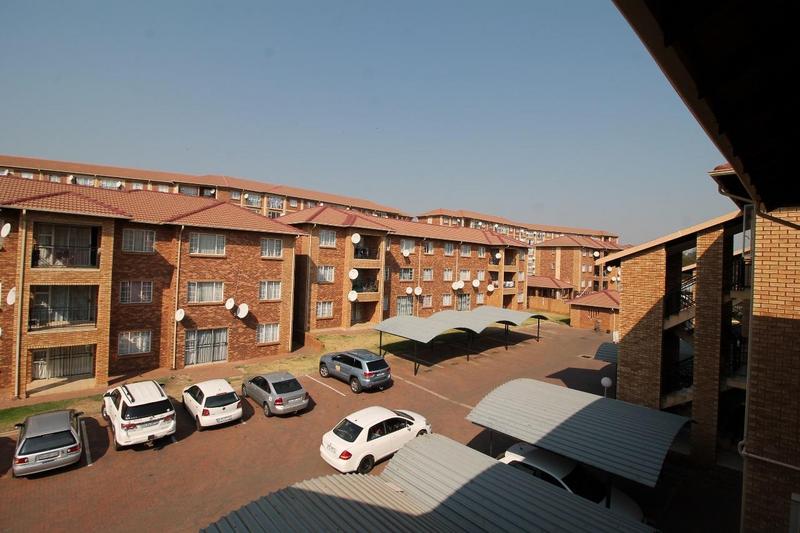 2 Bedroom Property for Sale in Karenpark Gauteng