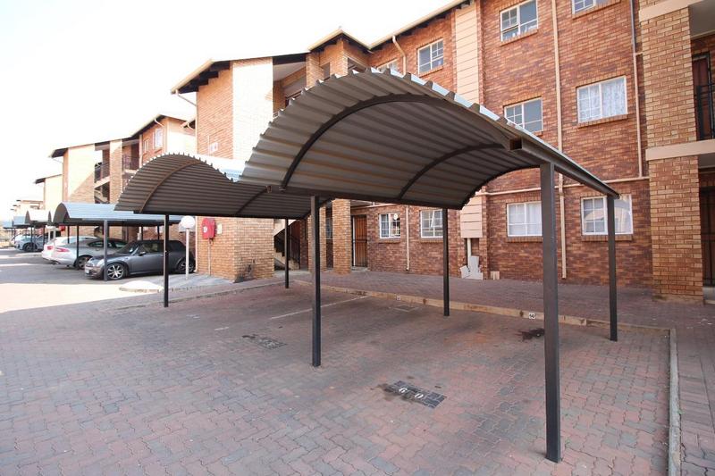 2 Bedroom Property for Sale in Karenpark Gauteng