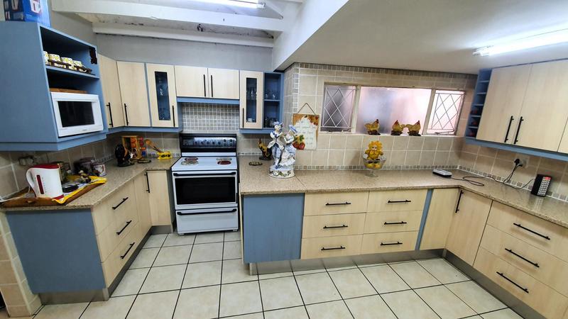 4 Bedroom Property for Sale in Magalieskruin Gauteng