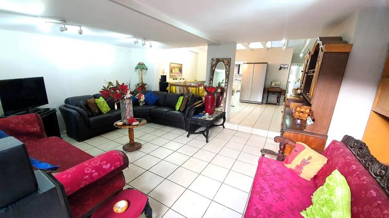 4 Bedroom Property for Sale in Magalieskruin Gauteng