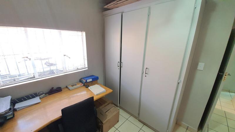 4 Bedroom Property for Sale in Magalieskruin Gauteng