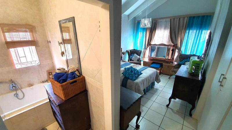 4 Bedroom Property for Sale in Magalieskruin Gauteng