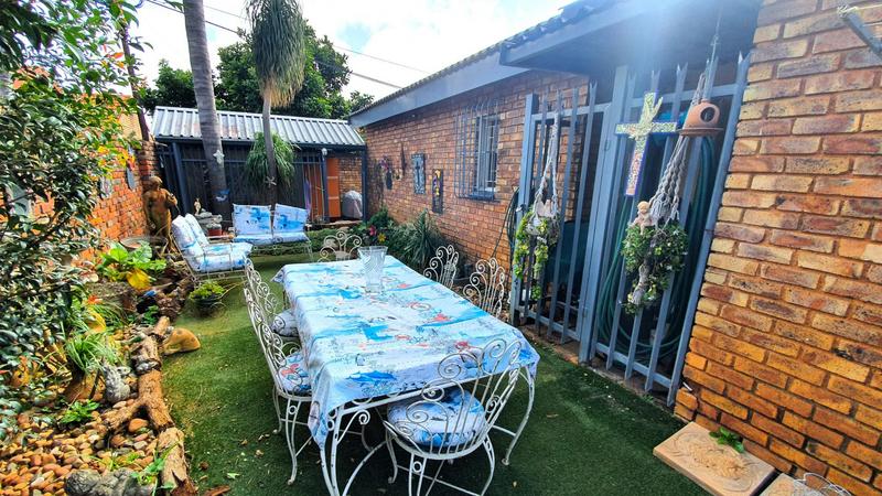 4 Bedroom Property for Sale in Magalieskruin Gauteng