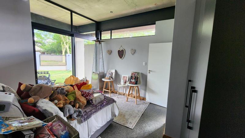 5 Bedroom Property for Sale in Zambezi Country Estate Gauteng