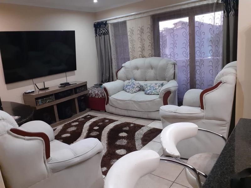 2 Bedroom Property for Sale in Montana Gauteng