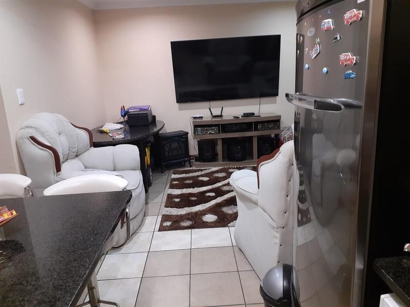2 Bedroom Property for Sale in Montana Gauteng