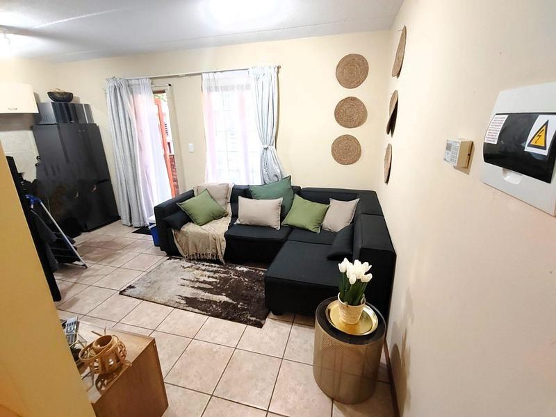 1 Bedroom Property for Sale in Montana Gauteng