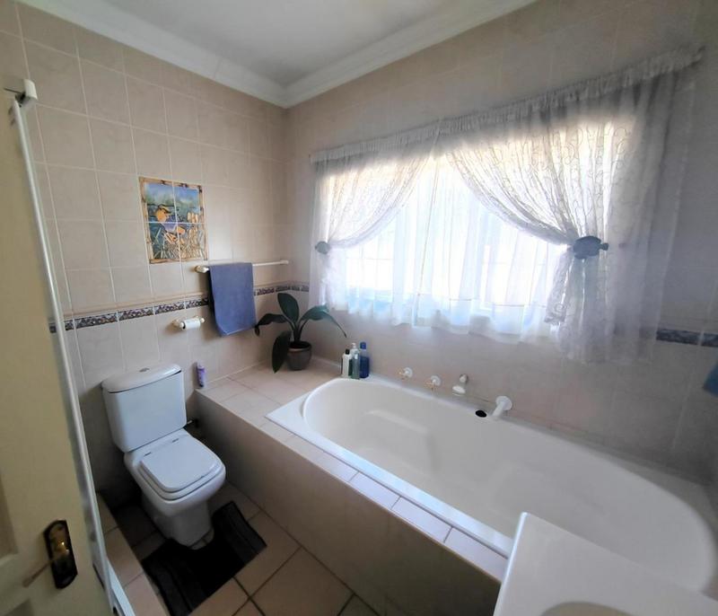 3 Bedroom Property for Sale in Bougainvillea Estate Gauteng