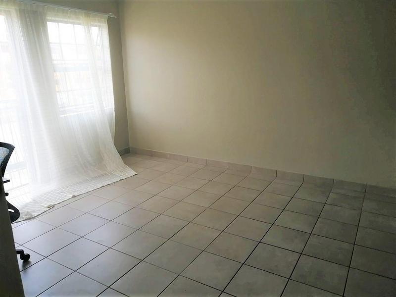 2 Bedroom Property for Sale in Montana Tuine Gauteng