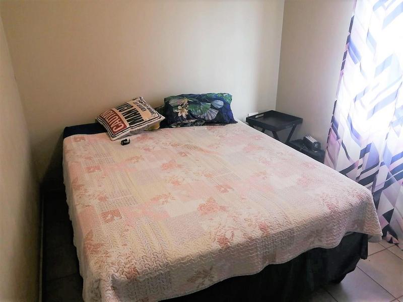 2 Bedroom Property for Sale in Montana Tuine Gauteng