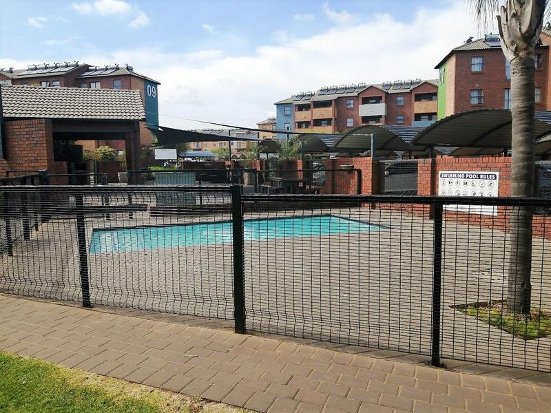 2 Bedroom Property for Sale in Montana Tuine Gauteng