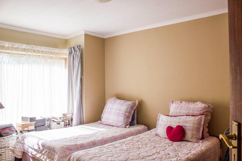 2 Bedroom Property for Sale in Montana Tuine Gauteng