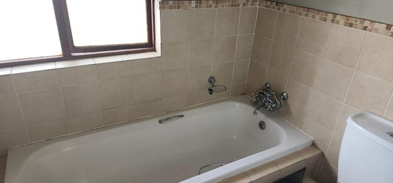 2 Bedroom Property for Sale in Montana Tuine Gauteng