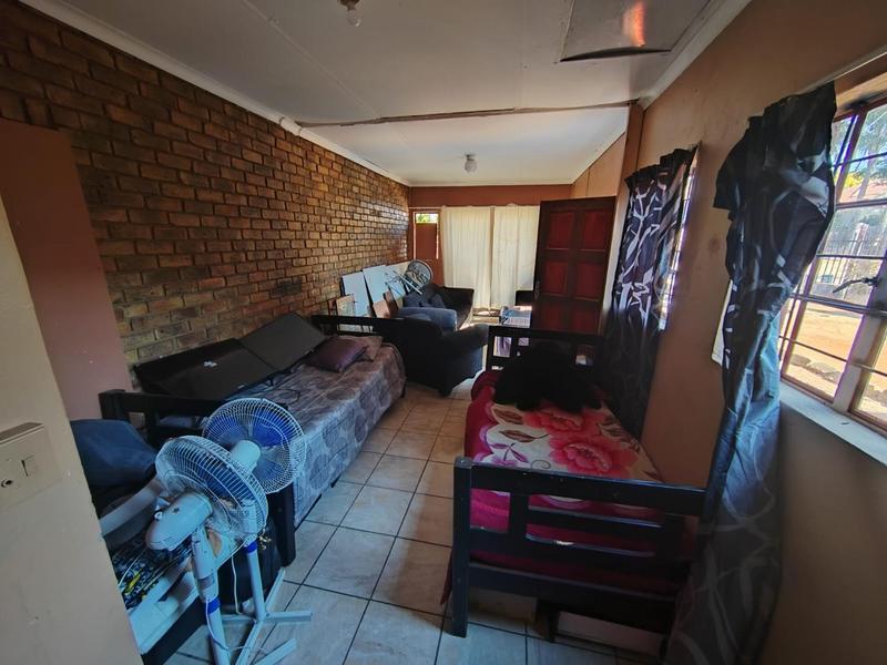 4 Bedroom Property for Sale in Ninapark Gauteng