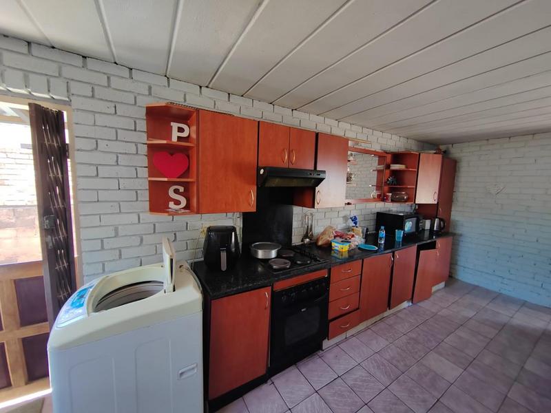 4 Bedroom Property for Sale in Ninapark Gauteng