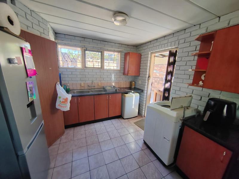 4 Bedroom Property for Sale in Ninapark Gauteng