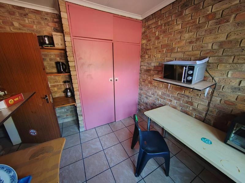 4 Bedroom Property for Sale in Ninapark Gauteng