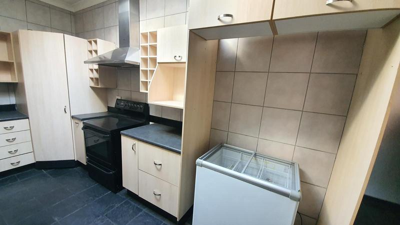 6 Bedroom Property for Sale in Pretoria North Gauteng