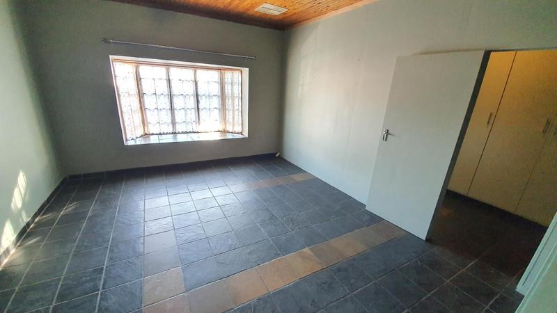 6 Bedroom Property for Sale in Pretoria North Gauteng