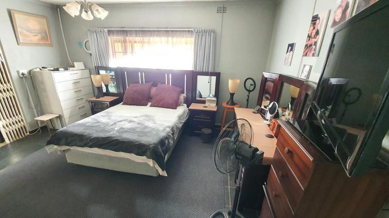 6 Bedroom Property for Sale in Pretoria North Gauteng