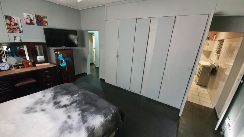 6 Bedroom Property for Sale in Pretoria North Gauteng