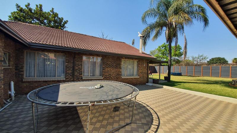 3 Bedroom Property for Sale in The Orchards Gauteng