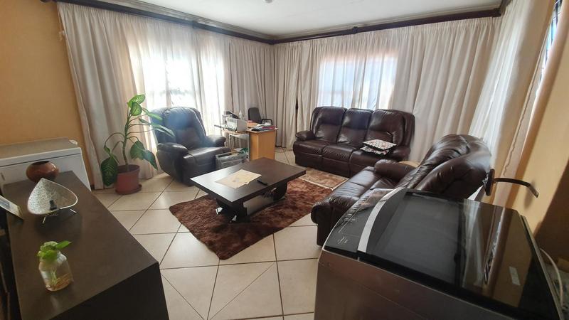 3 Bedroom Property for Sale in The Orchards Gauteng