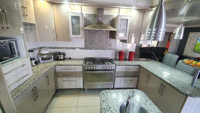 3 Bedroom Property for Sale in The Orchards Gauteng