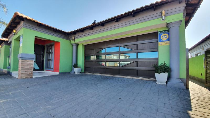 3 Bedroom Property for Sale in The Orchards Gauteng