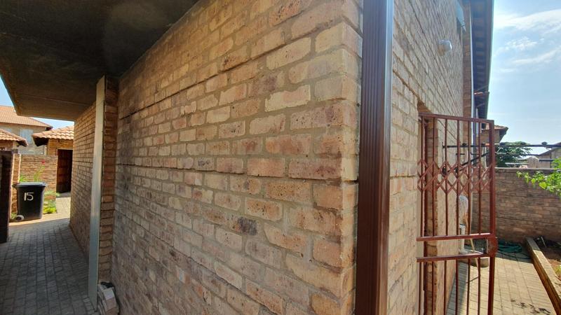 3 Bedroom Property for Sale in Theresa Park Gauteng