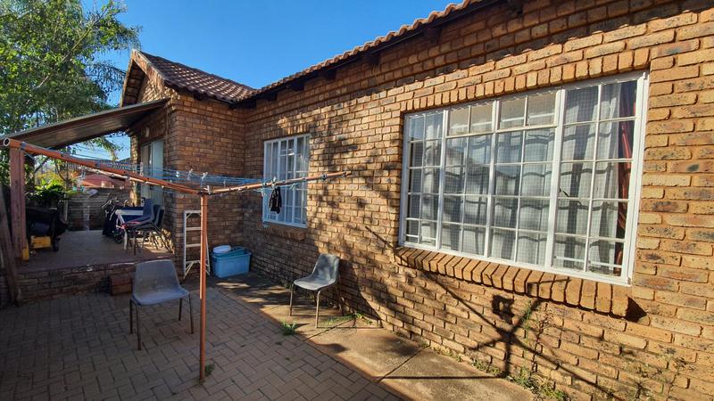 3 Bedroom Property for Sale in Theresa Park Gauteng