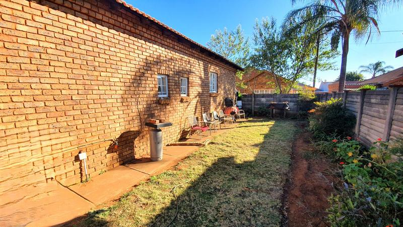 3 Bedroom Property for Sale in Theresa Park Gauteng