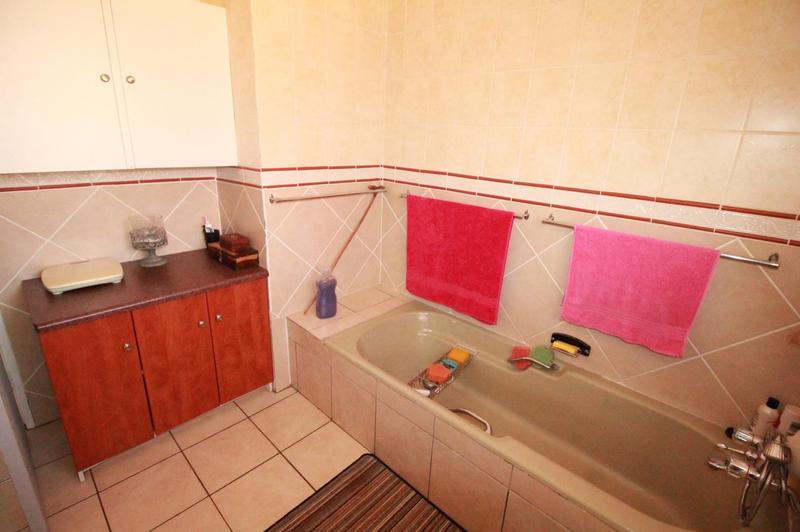 3 Bedroom Property for Sale in Theresa Park Gauteng