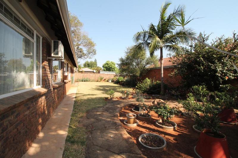 3 Bedroom Property for Sale in Theresa Park Gauteng