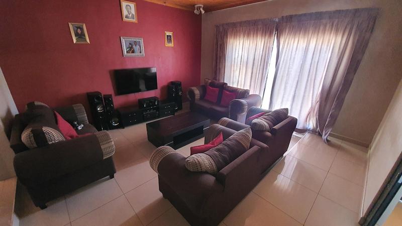 4 Bedroom Property for Sale in Theresa Park Gauteng