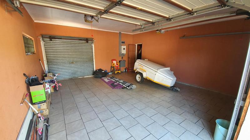 4 Bedroom Property for Sale in Theresa Park Gauteng