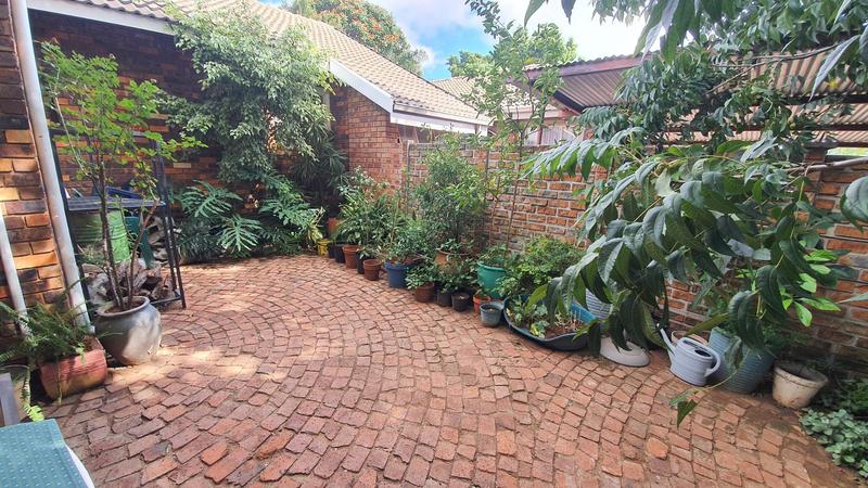 3 Bedroom Property for Sale in Theresa Park Gauteng