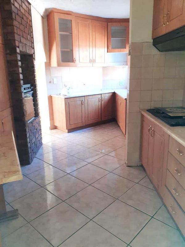 4 Bedroom Property for Sale in Theresa Park Gauteng