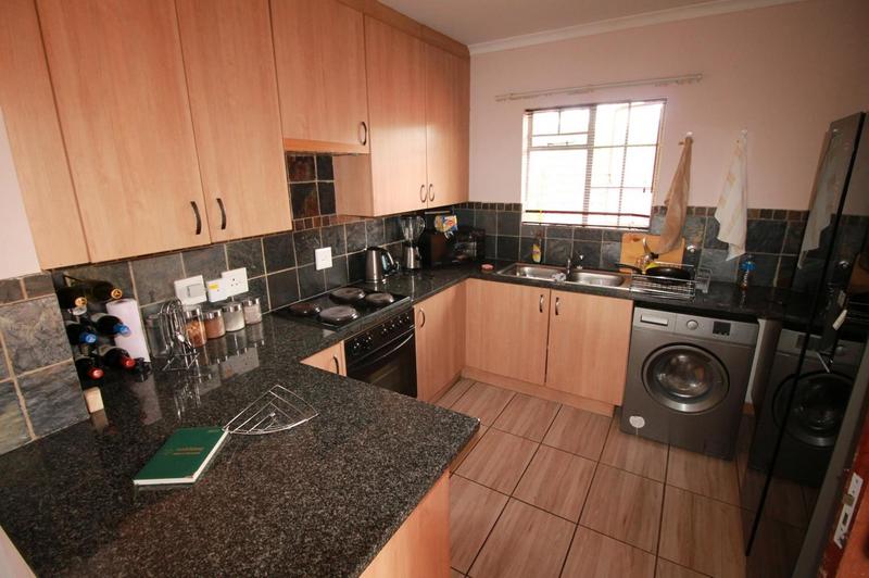 2 Bedroom Property for Sale in Theresa Park Gauteng