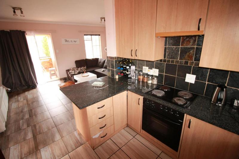 2 Bedroom Property for Sale in Theresa Park Gauteng