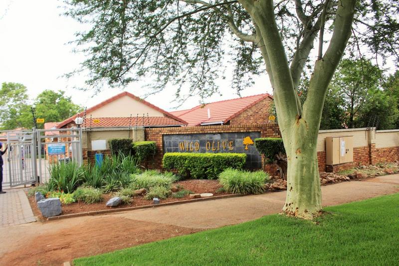 2 Bedroom Property for Sale in Theresa Park Gauteng