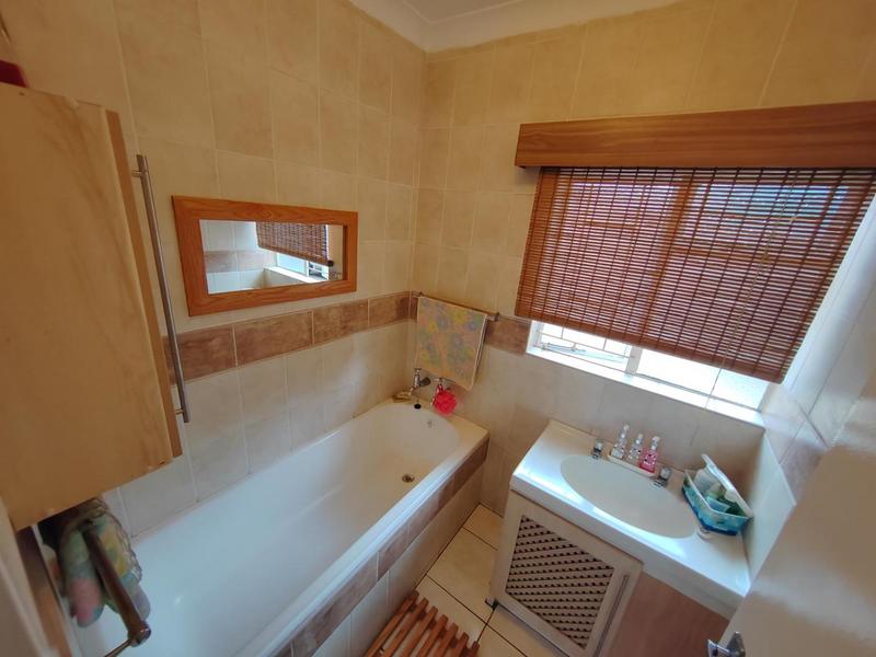 3 Bedroom Property for Sale in Tileba Gauteng