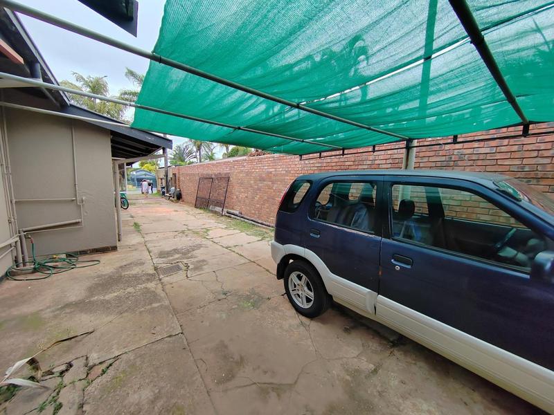 3 Bedroom Property for Sale in Tileba Gauteng