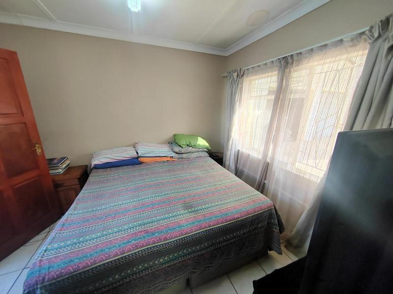 5 Bedroom Property for Sale in Tileba Gauteng