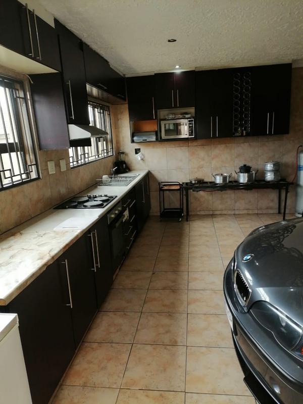 4 Bedroom Property for Sale in Clayville Gauteng