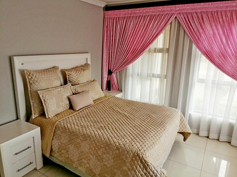 4 Bedroom Property for Sale in Clayville Gauteng
