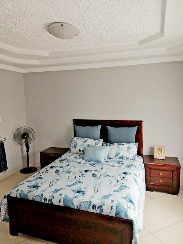 4 Bedroom Property for Sale in Clayville Gauteng
