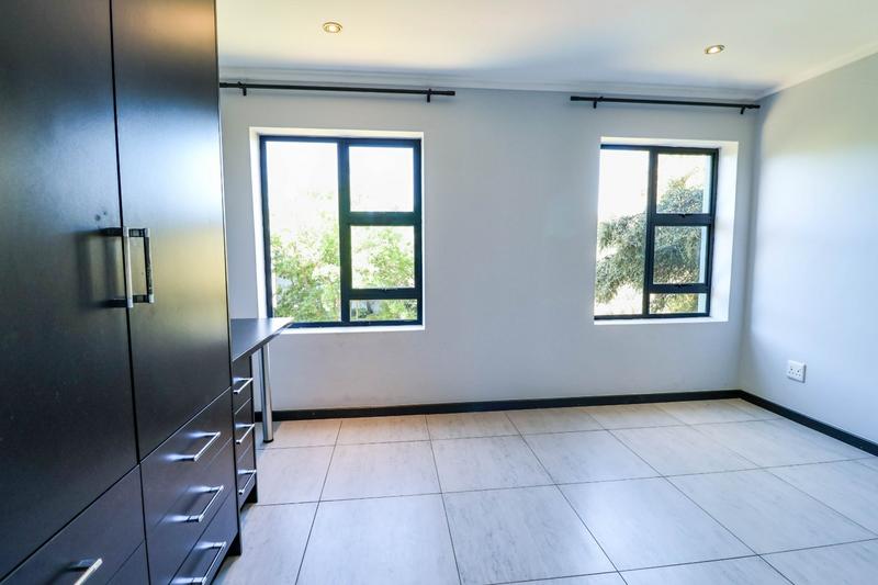 4 Bedroom Property for Sale in Copperleaf Estate Gauteng