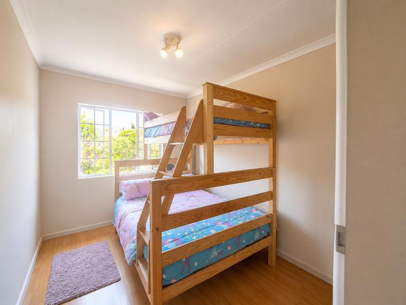 2 Bedroom Property for Sale in Die Hoewes Gauteng